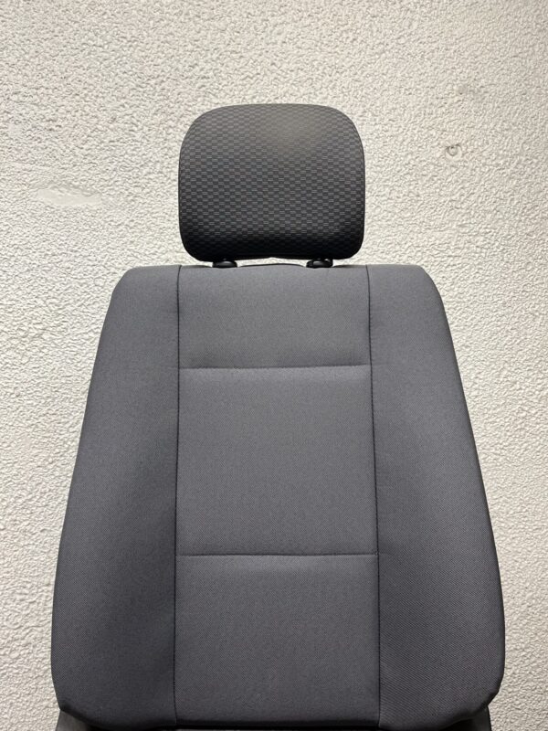 dossier de siège nissan cabstar 2